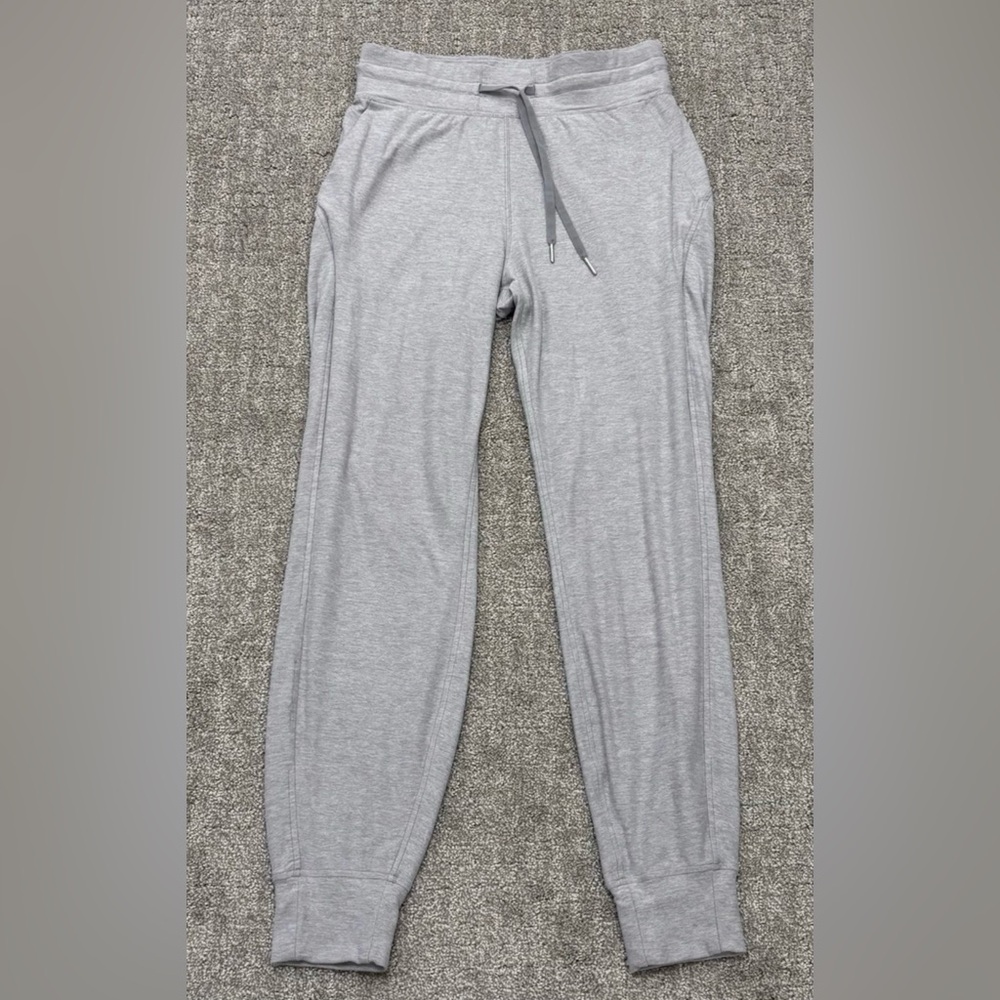 Lululemon Ready to Rulu Jogger